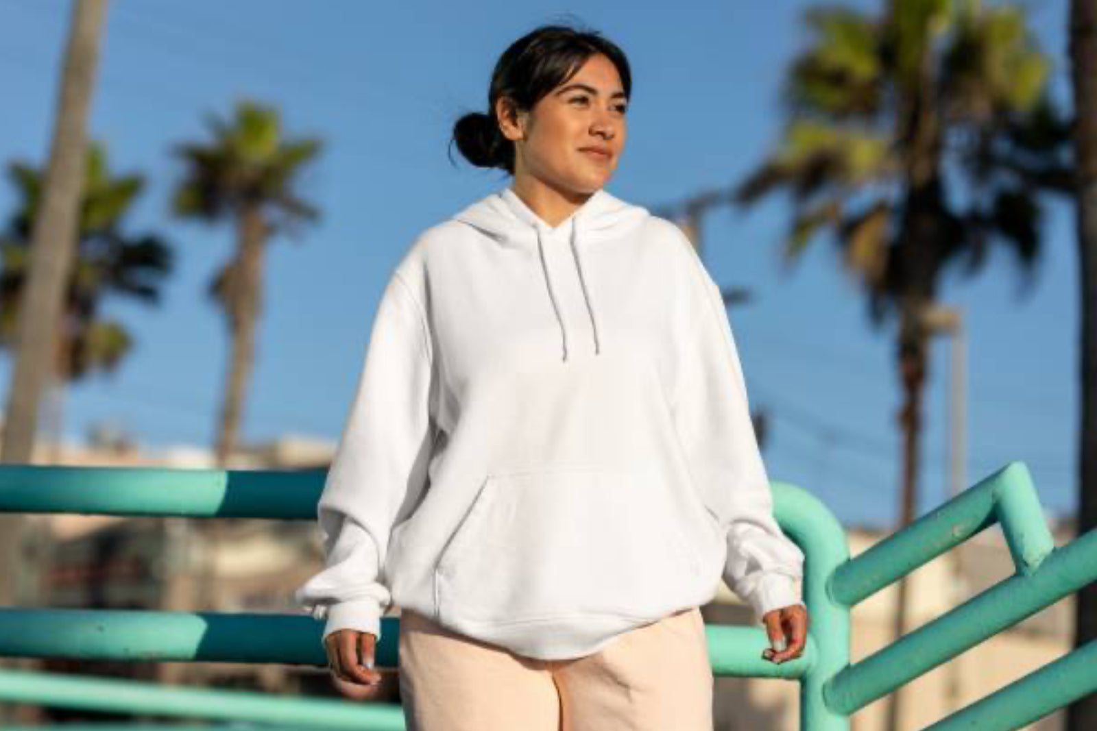 Hoodies & Pullovers