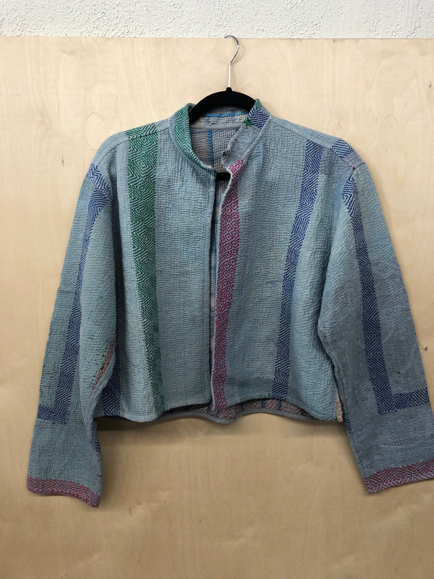 SaPeyKa Long Sleeve Crop