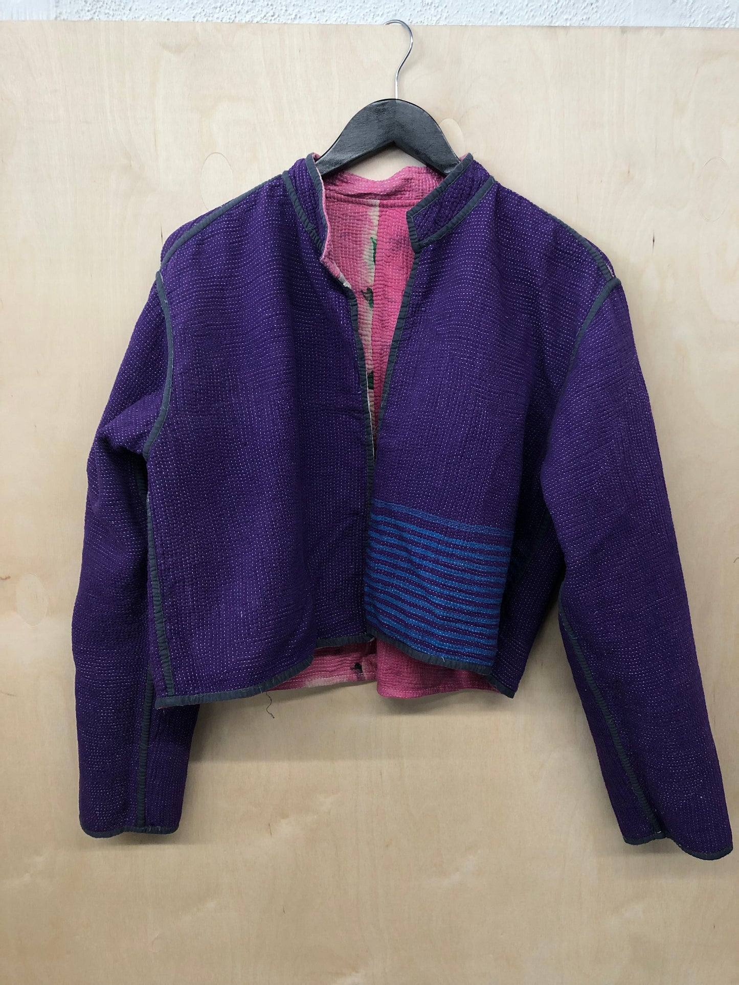 SaPeyKa Long Sleeve Crop