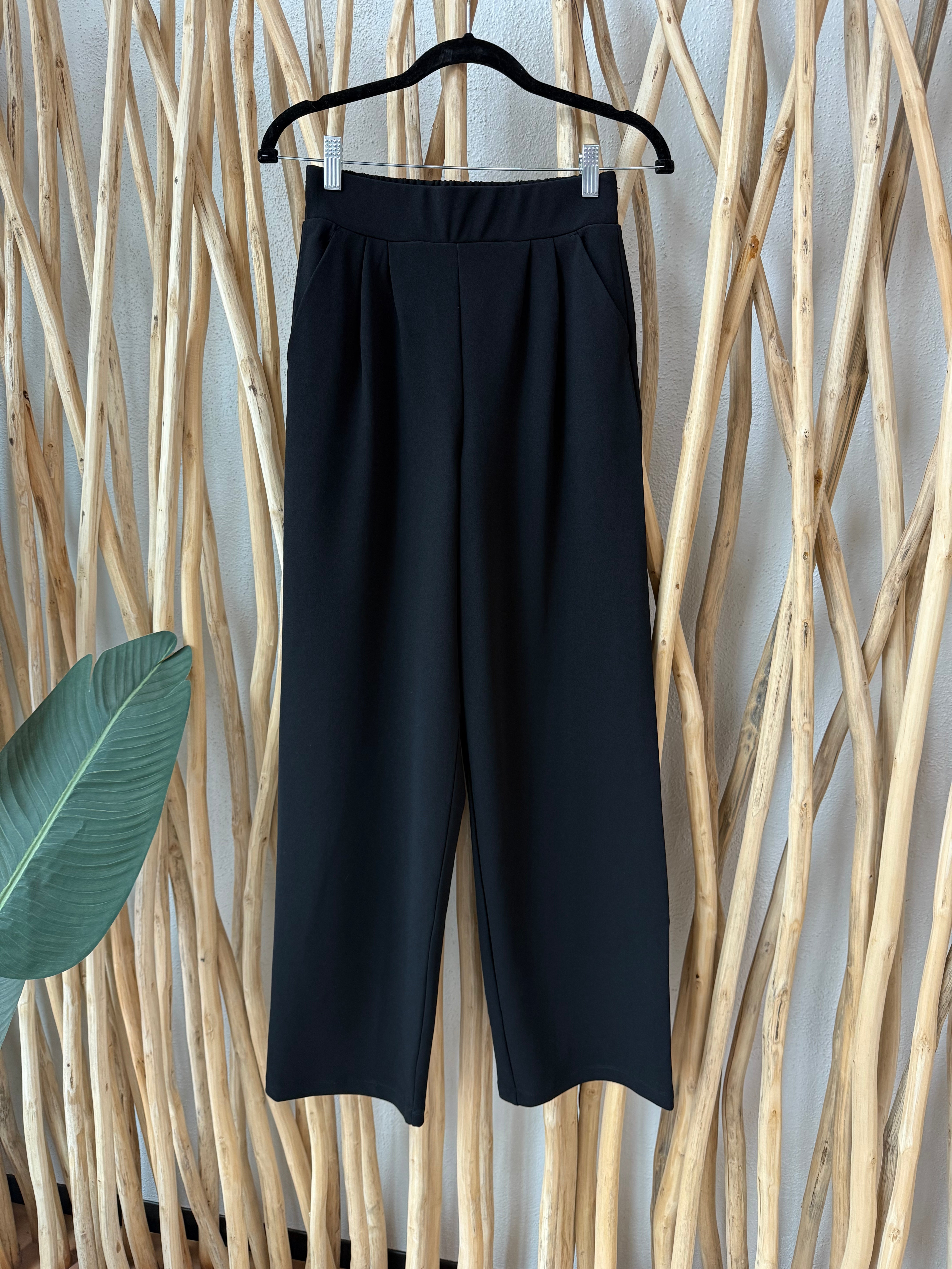 Hunter & Brown Black Dress Pant
