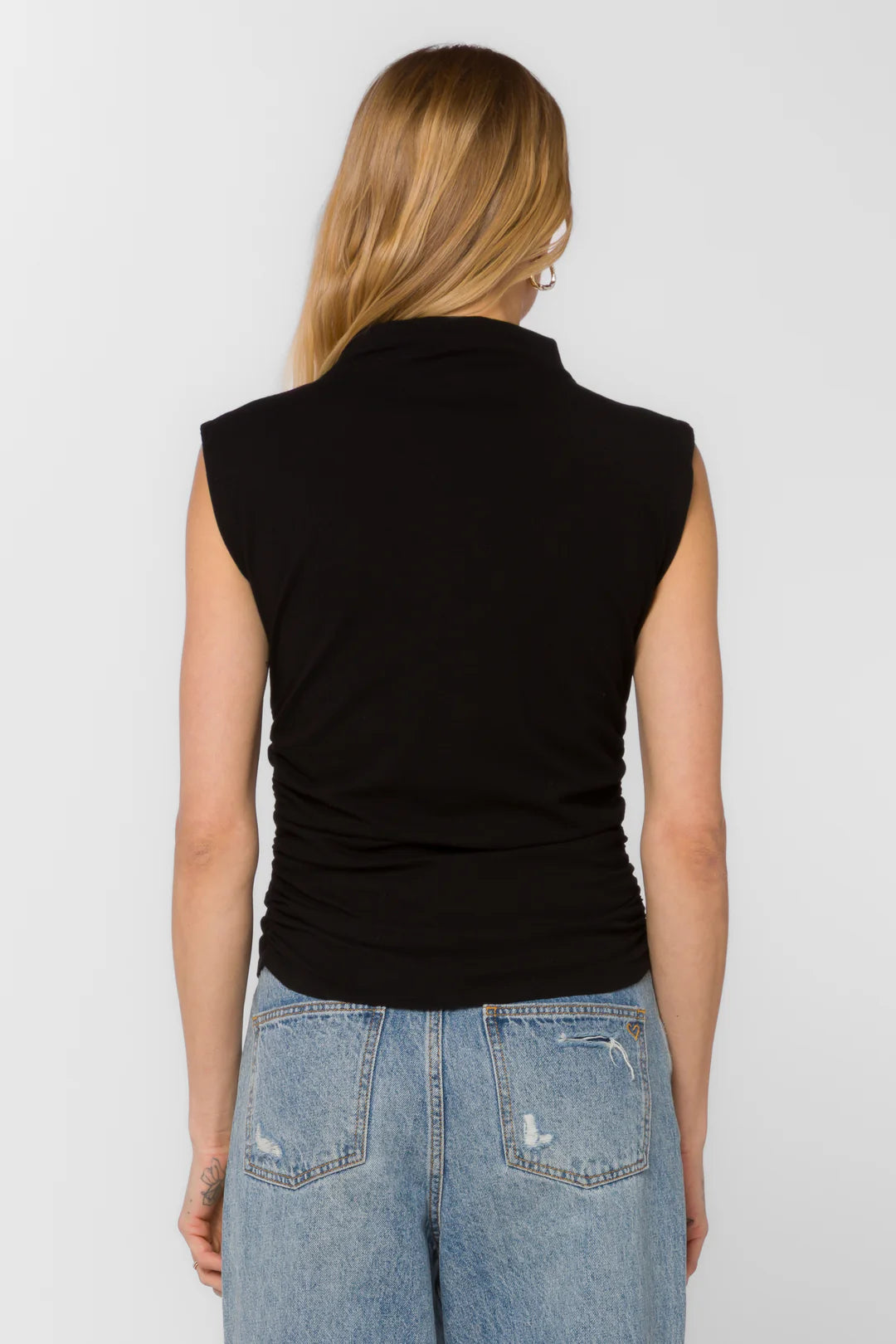 Lavali Black Top Velvet Heart Back